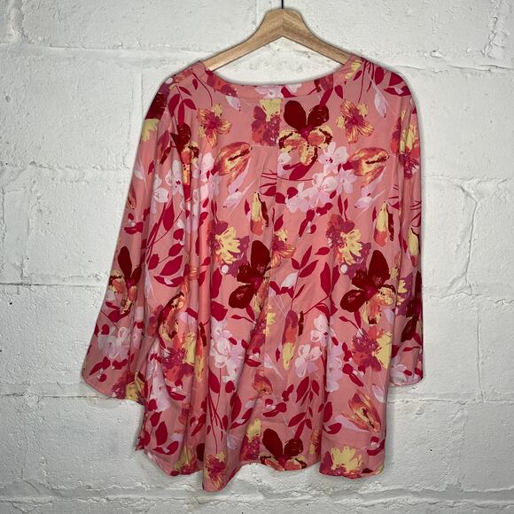 Catherines Women's Plus Size Breezeway Georgette Blouse Sweet Coral Floral 2X - Picture 4 of 8